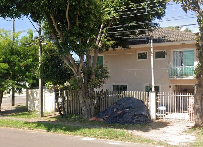 Casa em Curitiba, Bairro Cajuru, Rua Teófilo Otoni, 284. Condomínio Residencial Castellari. Casa Nº 01. Bairro Cajuru, PR. Área: 164.32m2