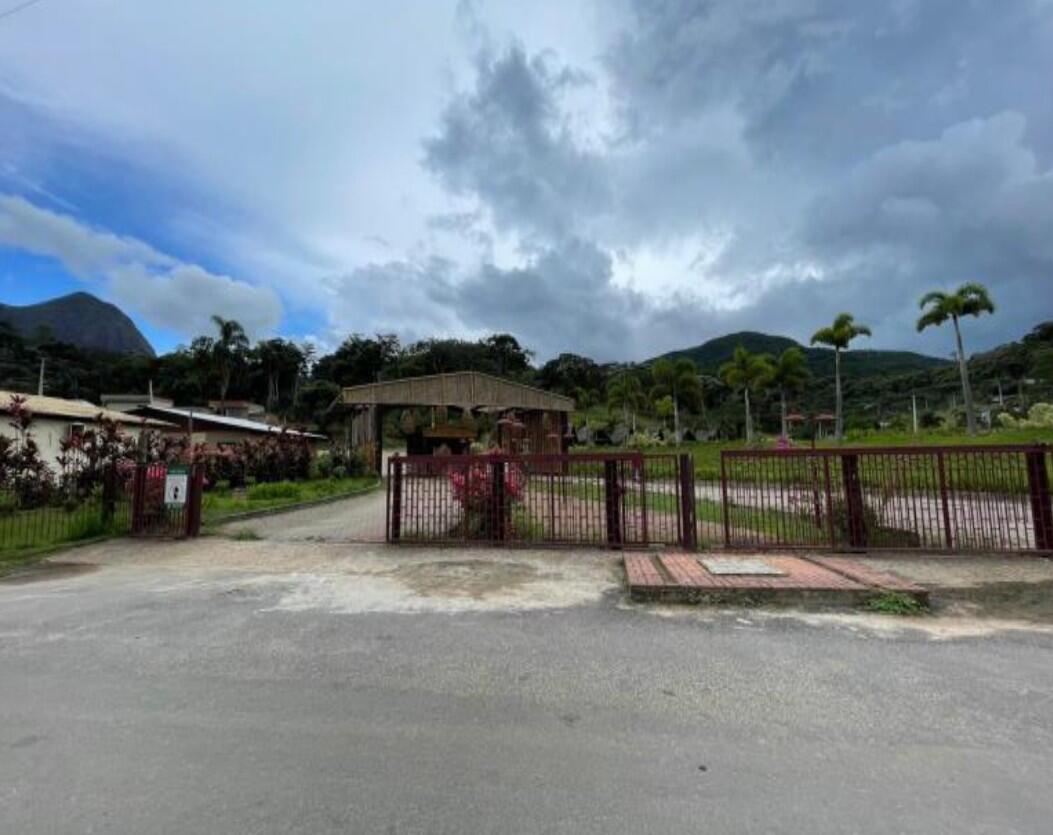 Terreno em Teresópolis, Colônia Alpina, Estrada Santa Rita, S/nº (unidade 47 Da Quadra Iii).  Colônia Alpina, RJ. Área: 744.09m2