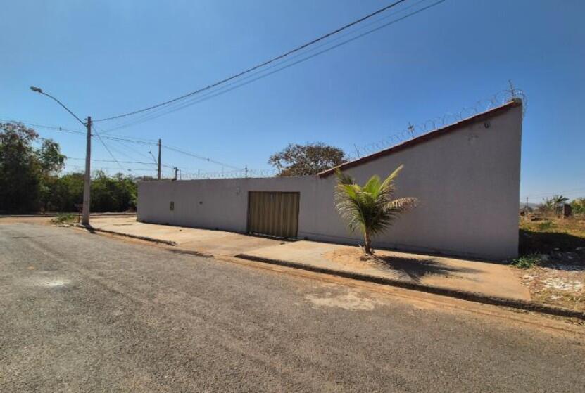Casa em Abadia de Goiás, Loteamento Villar Baviera, Av. Erlan De Castro, S/nº (lt. 11 Da Qd. 21) Loteamento Villar Baviera, GO. Área: 426.5m2