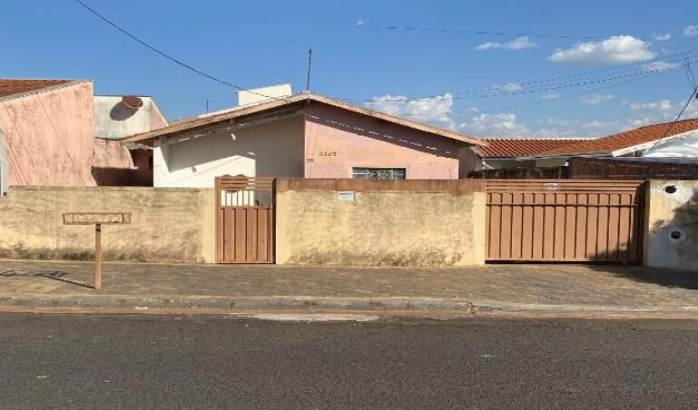 Casa em Votuporanga, Conjunto Habitacional Brisa Suave, Rua Rio Solimões, 2.268 Conjunto Habitacional Brisa Suave, SP. Área: 45.33m2