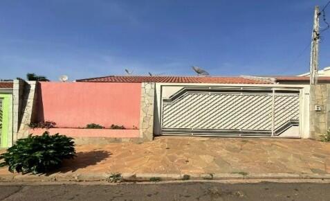 Casa em Marília, Bairro Palmital, Rua Hermes Da Fonseca, 2.909 (lt. “a-4”, Desmembramento Do Lt. “a”).   Bairro Palmital, SP. Área: 155.36m2