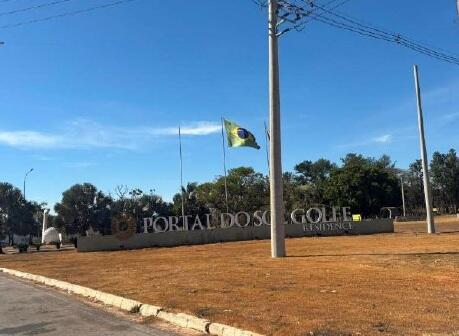 Casa em Goiânia, Bairro Residencial Goiânia Golfe Clube, Rua Ggc-46 (lt. 11 Da Qd. 44) Bairro Residencial Goiânia Golfe Clube, GO. Área: 225.29m2