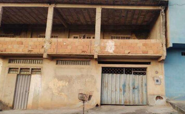 Casa em Ribeirão das Neves, Bairro Céu Anil, Rua Floresbela Pereira Silva (antiga Rua H), 37 Bairro Céu Anil, MG. Área: 84.26m2