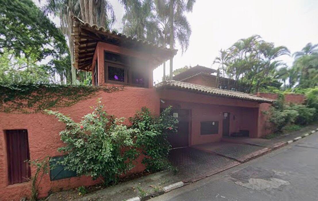 Casa em Cotia, Bairro Da Granja Vianna, Rua São João, 79 (lt. 31-k Da Qd. E-1) Bairro Da Granja Vianna, SP. Área: 981.96m2