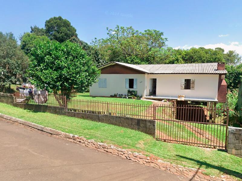 Casa em Faxinal dos Guedes, Bairro São Cristóvão, Rua Santo Faitta, 535  Bairro São Cristóvão, SC. Área: 62.35m2