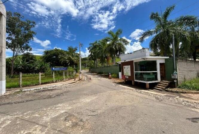 Terreno em Matias Barbosa, Loteamento Morada Da Garça,  Rua João Batista De Oliveira, 10 (lt. 16-a Da Qd. B) Loteamento Morada Da Garça, MG. Área: nullm2