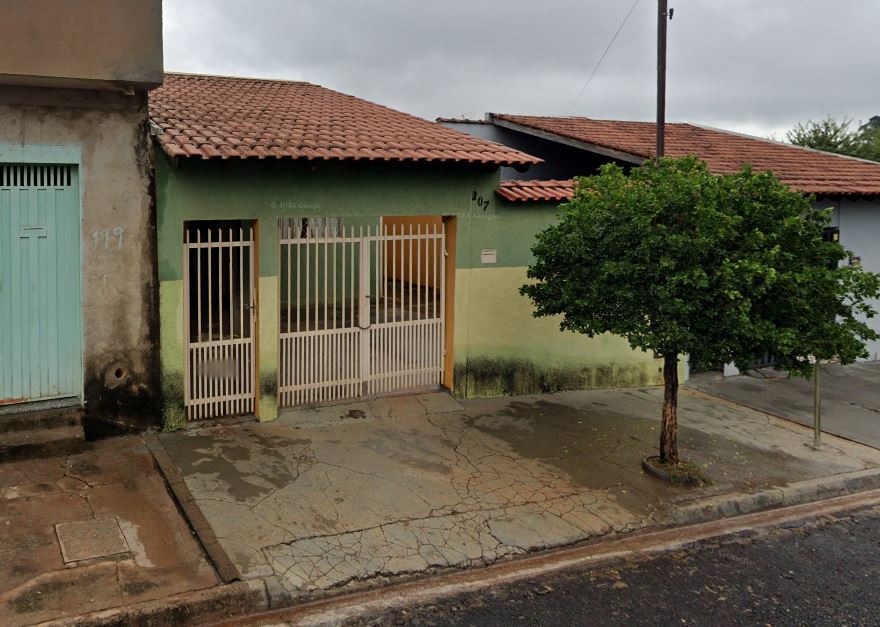 Casa em Ribeirão Preto, Jardim Orestes Lopes de Camargo, Rua Gervásio Da Silva Lessa, 207, Jardim Orestes Lopes De Camargo, SP. Área: 69.975m2
