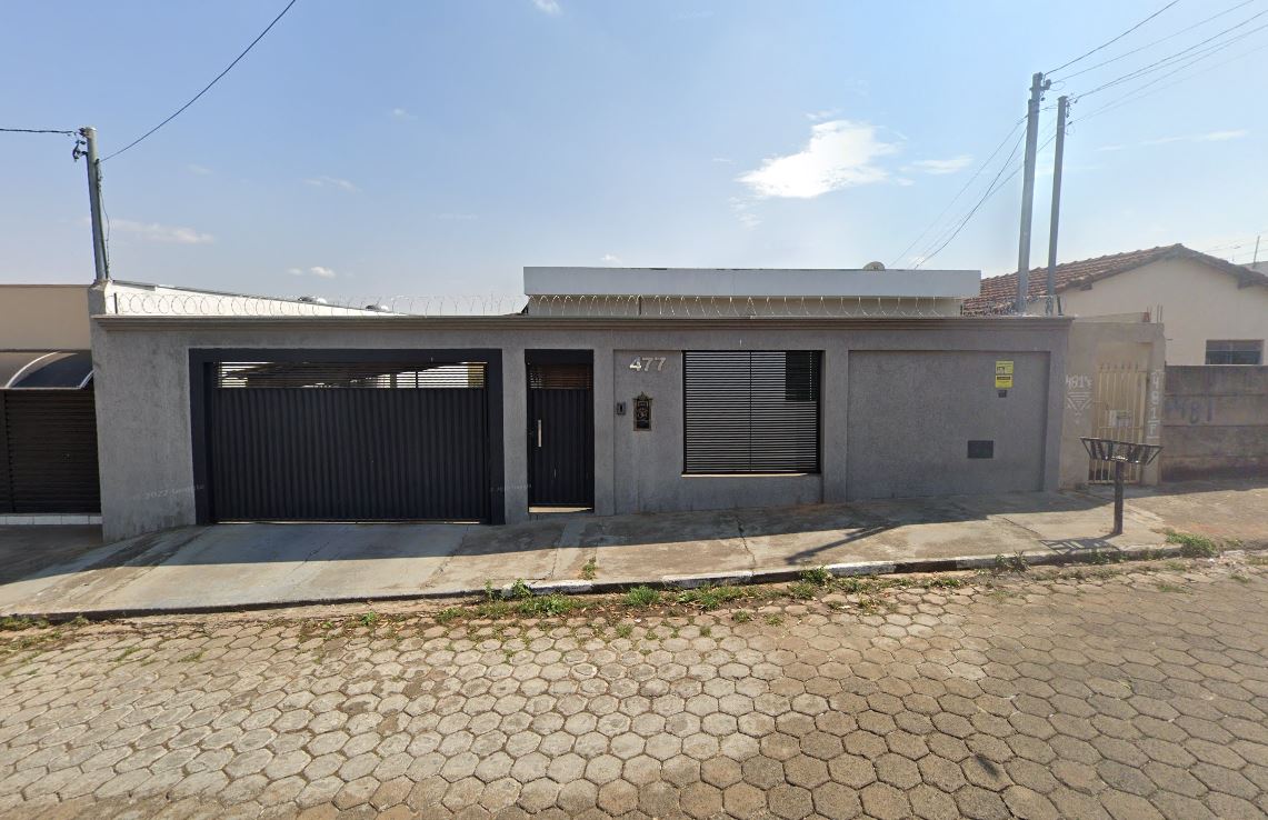 Casa em Passos, Polivalente, Rua Venezuela, 477, Polivalente, MG. Área: 188.36m2
