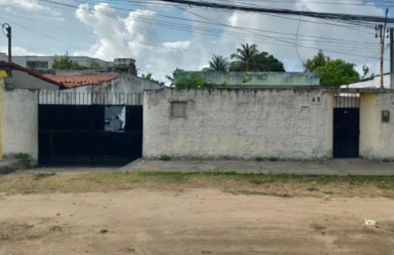 Casa em Paulista, Pau Amarelo, Rua Guiné, 45, Pau Amarelo, PE. Área: 99.6m2