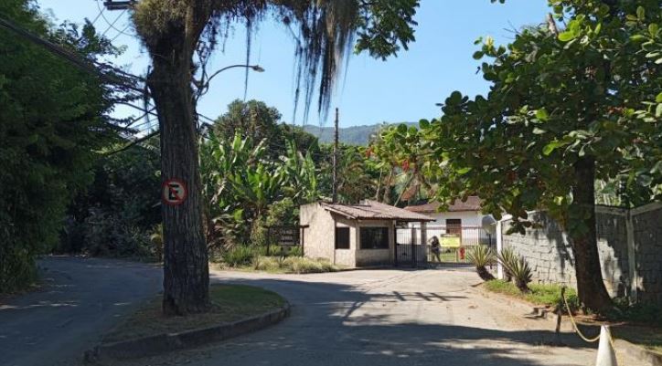 Casa em Rio de Janeiro, Vargem Grande, Rua Serra Dourada, 260, Vargem Grande, RJ. Área: 452m2