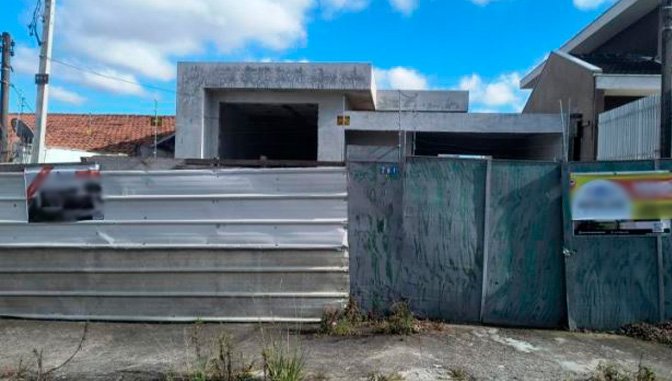 Casa em Curitiba, Capão Raso, Rua Deputado Iracy Vianna, 281, Capão Raso, PR. Área: 54m2