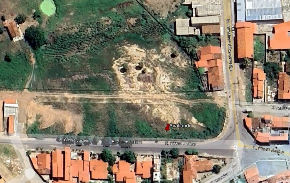 Terreno em Independência, Centro, Rua Cícero Justino, S/n, Centro, CE. Área: nullm2
