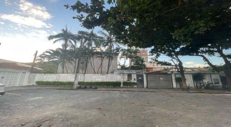 Casa em Guarujá, Enseada, Rua Santa Rosa, 17, Enseada, SP. Área: 229.77m2