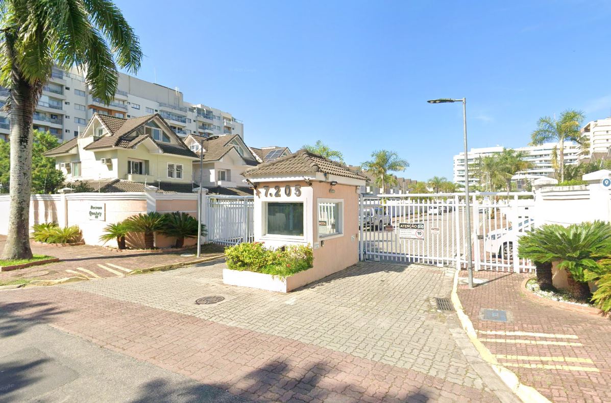 Casa em Rio de Janeiro, Recreio Dos Bandeirantes, Avenida Tim Maia, 7205, Recreio Dos Bandeirantes, RJ. Área: 200m2