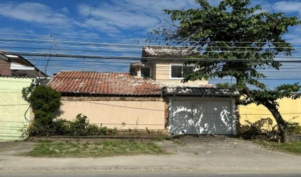 Casa em Rio de Janeiro, Campo Grande, Estrada Cachamorra, 133, Campo Grande, RJ. Área: 61m2