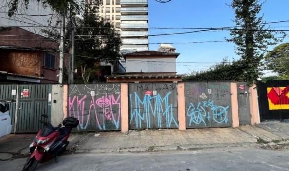 Casa em São Paulo, Pinheiros, Rua Teçaindá, 76, Pinheiros, SP. Área: 150m2