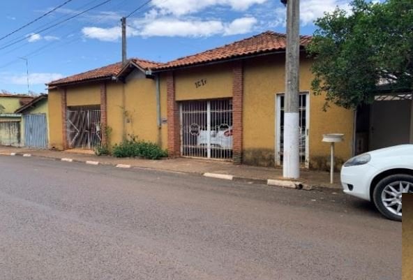 Casa em Ribeirão Corrente, Centro, Rua Rui Barbosa, 1012, Centro, SP. Área: 140m2