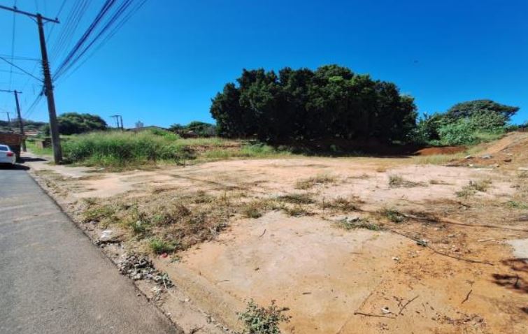 Terreno em Votuporanga, Estação, Avenida Conde Francisco Matarazzo, Parte Do Lt.02 Da Qd. 22, Estação, SP. Área: 125m2