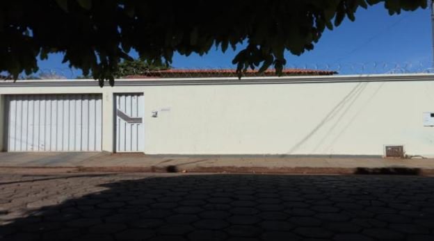 Casa em Frutal, Princesa Isabel, Rua Santos Dumont, Princesa Isabel, MG. Área: 407m2
