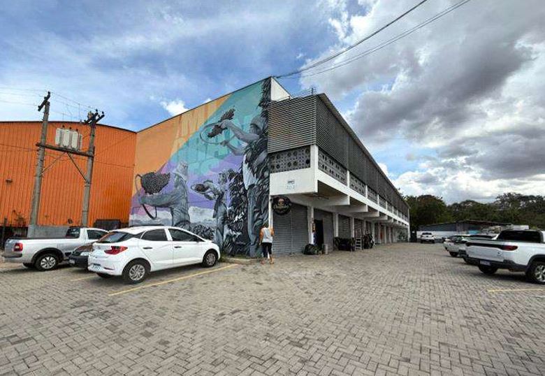 Comercial em Bragança Paulista, Uberaba, Avenida Dos Imigrantes, 6685, Uberaba, SP. Área: 2003.83m2