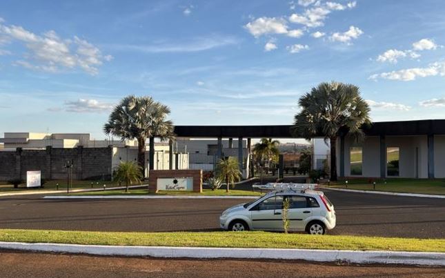 Casa em Condomínio Residencial Villa Capri