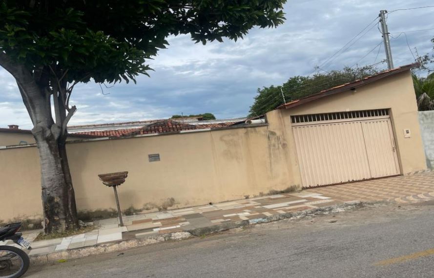Casa em Aruanã, Setor Aeroporto II, Rua Agostinho de Melo Lt 21 da Qd 09 - Setor Aeroporto Ii, GO. Área: 247.52m2 - imagem 0
