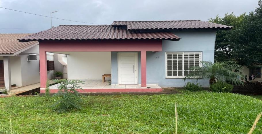 Casa em Entre - Ijuis , Centro, Rua José Pizzolotto , 45 Lt 21 da Qd 11 - Centro, RS. Área: 55.24m2