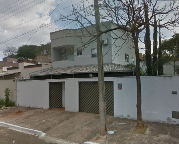 Casa em Goiânia, Res. Hugo De Moraes, Rua HM-01 Lt 15 da Qd 01 - Res. Hugo De Moraes, GO. Área: 271.97m2 - imagem 0