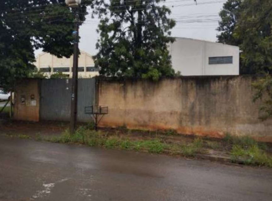 Comercial em Maringá, Distrito Industrial Ii, Rua Izaura Gamba Vitorino , 439 Lt 14 da Qd 15 - Distrito Industrial Ii, PR. Área: 455.7m2 - imagem 0