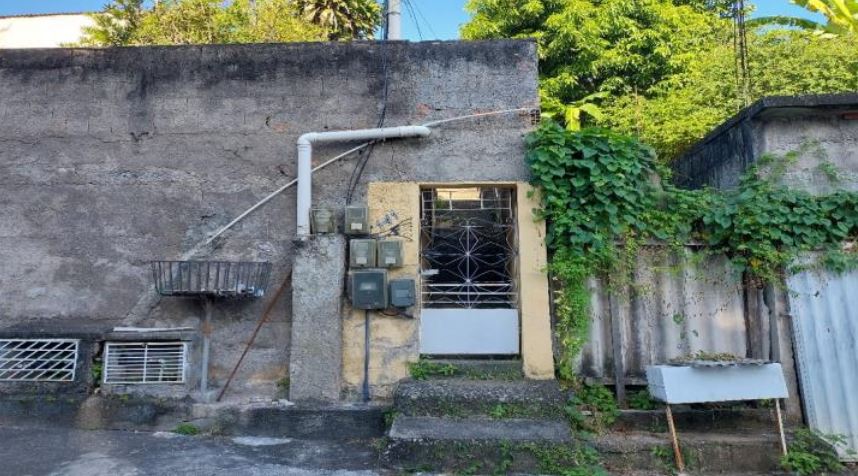 Casa em São Gonçalo, Rocha, Rua Lourivaldino Antonio de Lima , 141 Casa 01 - Rocha, RJ. Área: 95m2