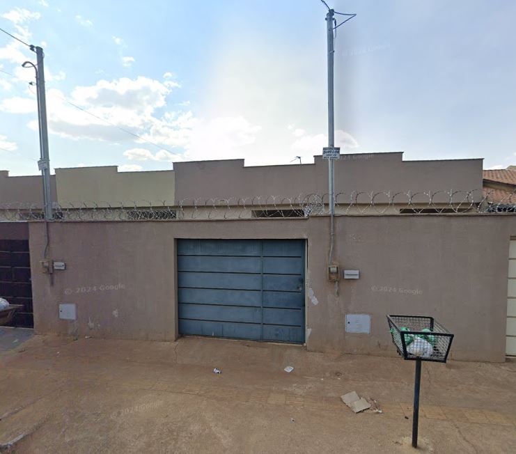 Casa em Aparecida de Goiânia, Vila Deifiore, Rua Alexandre O Grande Lt 04 da Qd 49 - Vila Deifiore, GO. Área: 78.8m2