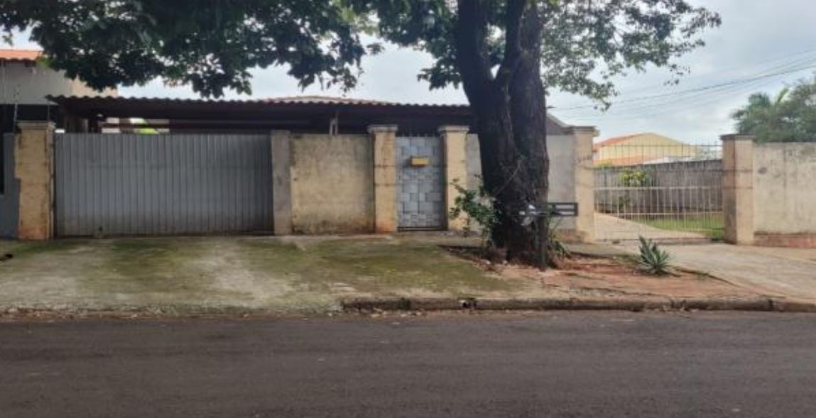 Casa em Paranavaí, Jd Paulista, Rua Professor Pedro Real , 150 Lt 05 da Qd 08 - Jd Paulista, PR. Área: 210.14m2 - imagem 0