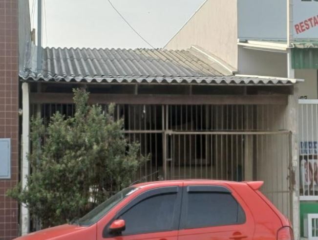 Casa em Porto Alegre, Hípica, Rua Dr Antônio Mazzaferro Neto , 367 Lt 18 da Qd 01 - Hípica, RS. Área: 42m2