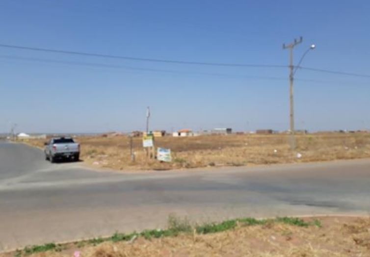 Terreno em Luís Eduardo Magalhães, Loteamento 90 Comercial, Rua Mimoso do Oeste Lt 01- Qd 03 - Loteamento 90 Comercial, BA. Área: 2177.2m2