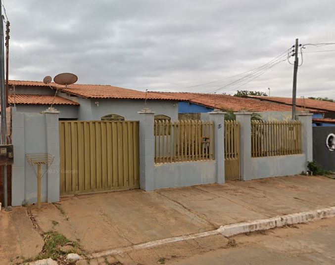 Casa em Poconé, Conj. Hab. Cidade Rosa, Rua Joaquim Murtinho , 02 Qd 02 - Conj. Hab. Cidade Rosa, MT. Área: 206.1m2 - imagem 0