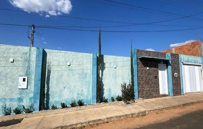 Casa em Três Ranchos, Setor Paranaíba, Rua Leonídia Bernardes Pereira Lt 05 da Qd 05 - Setor Paranaíba, GO. Área: 157.18m2 - imagem 0