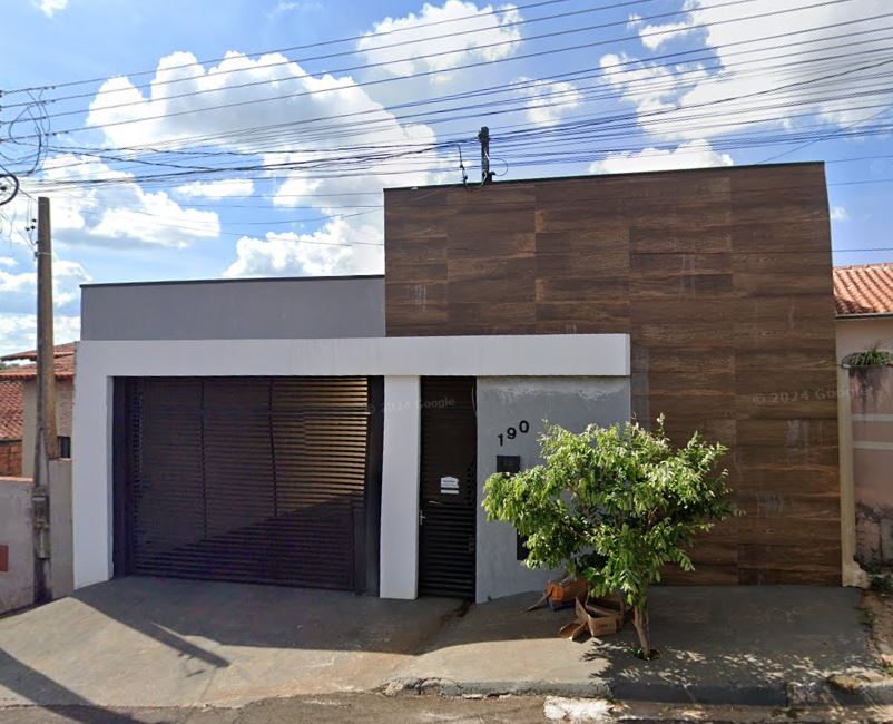 Casa em Piraju, Res. Monte Belo, Rua Martim Wolf , 190 Lt 03 da Qd D - Res. Monte Belo, SP. Área: 190.52m2