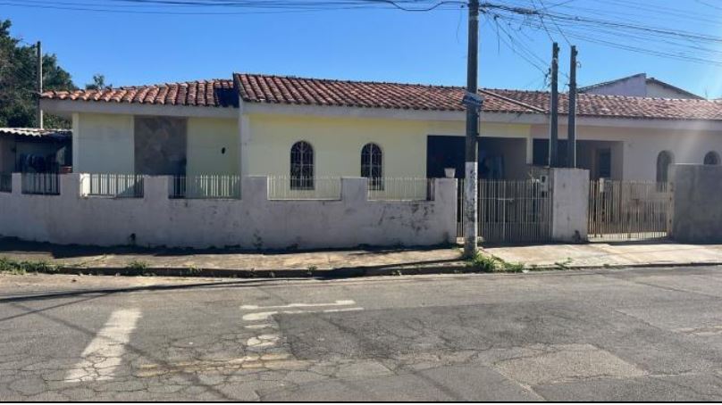 Casa em Atibaia, Pq Das Nações, Alameda Bruxelas , 17 Lt 20 da Qd L - Pq Das Nações, SP. Área: 83.33m2