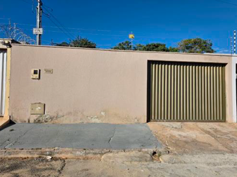 Casa em Anápolis, Lot Jardim Santana, Rua Dos Gomes Sn (lote 10 Da Quadra H-02) Lot Jardim Santana, GO. Área: 87.9m2