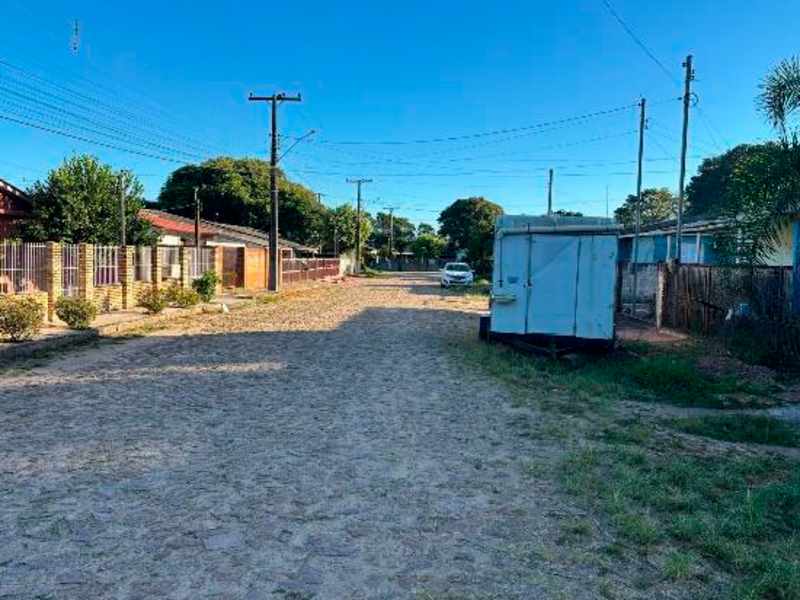Casa em Guaíba, Passo Fundo, Avenida Bom Retiro 136 (lote 18 Da Quadra B) Passo Fundo, RS. Área: 144.61m2