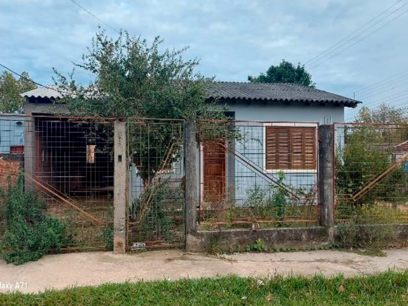 Casa em São Gabriel, São Clemente, Rua Mauricio Cardoso 2266 Casa São Clemente, RS. Área: 57.6m2
