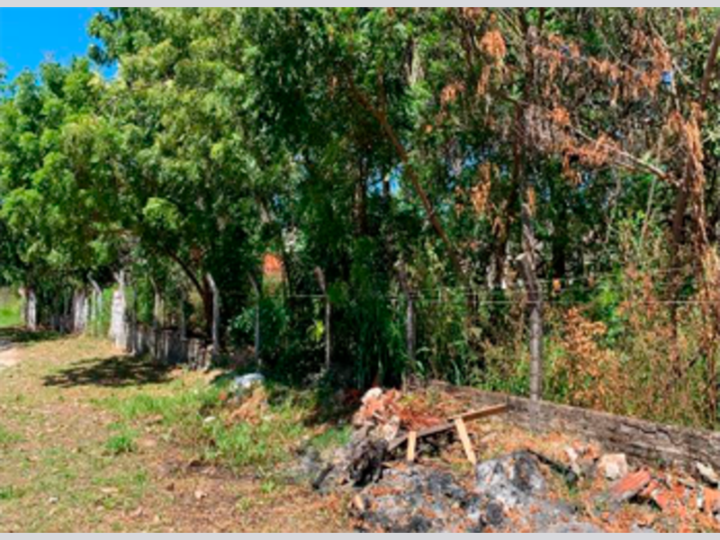 Terreno em Eusébio, Olho D'água, R. Santa Lúcia S/n (lotes 01 Ao 5 Da Quadra 03) Olho D'água, CE. Área: 1962m2