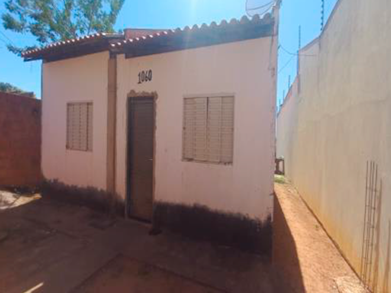 Casa em Rondonópolis, Bairro Jardim Reis, Rua Rosalvina Gomes Machado 1060 (lote 05 Da Quadra 14) Bairro Jardim Reis, MT. Área: 79.96m2