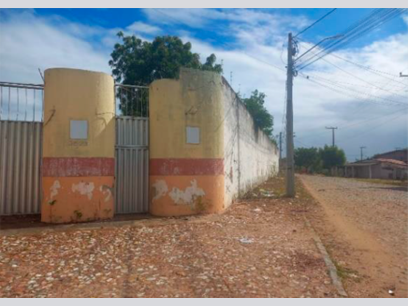 Casa em Canindé, Cachoeira Da Pasta, Rua Joaquim Medeiros 3529 Cachoeira Da Pasta, CE. Área: 676.5m2