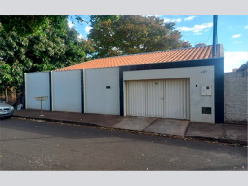 Casa em Uberaba, Boa Vista, Rua Dezembro 136 Boa Vista, MG. Área: 103.6m2