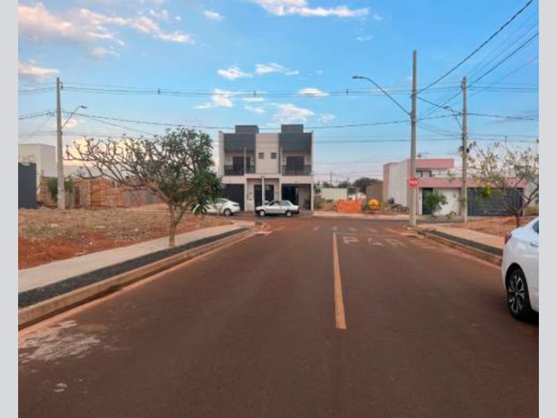 Casa em Uberlândia, Integrado Grand Ville, Rua Dourados 427 (lote 21 Da Quadra 11) Integrado Grand Ville, MG. Área: 171.43m2