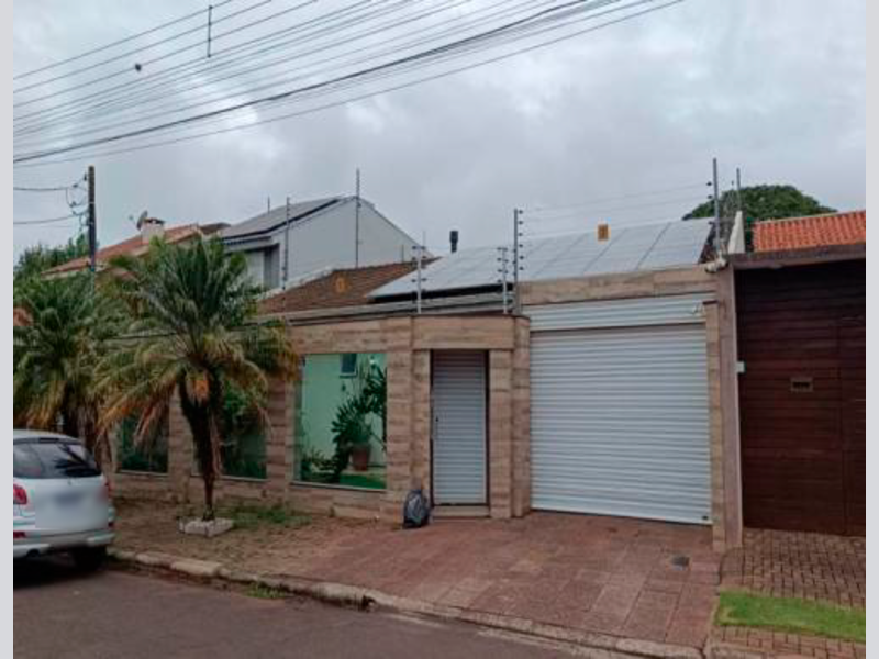 Casa em Cascavel, Lot. Recanto Tropical, Rua Quaresmeira 27 (lote 54 Da Quadra 02) Lot. Recanto Tropical, PR. Área: 209.6m2