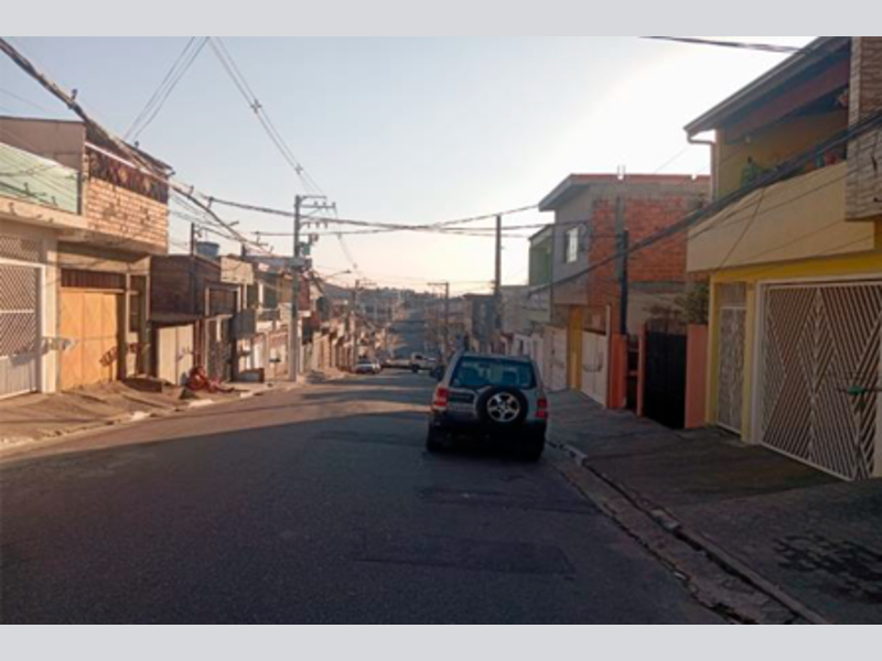 Casa em Suzano, Rio Abaixo, Rua Paulo Renzi 239 (metade Do Lote 13 Da Quadra 25). Rio Abaixo, SP. Área: 138.15m2