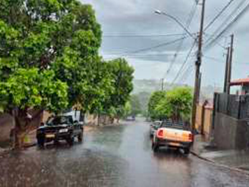 Casa - Iepê/SP - Rua Thereza Jeronymo Majid 167 (Lote 17 da Quadra A) Conj. Hab. Júlia de Almeida R.