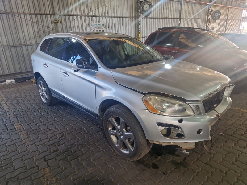Volvo - XC60 3.0T TOP - 2011  /  2012